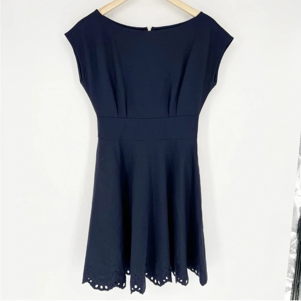 Kate Spade Fiorella Eyelet‎ Dress Deep Navy Embroidered Scalloped Hem Small